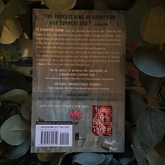 Wilder Girls by Rory Power - Picture 2 of 5